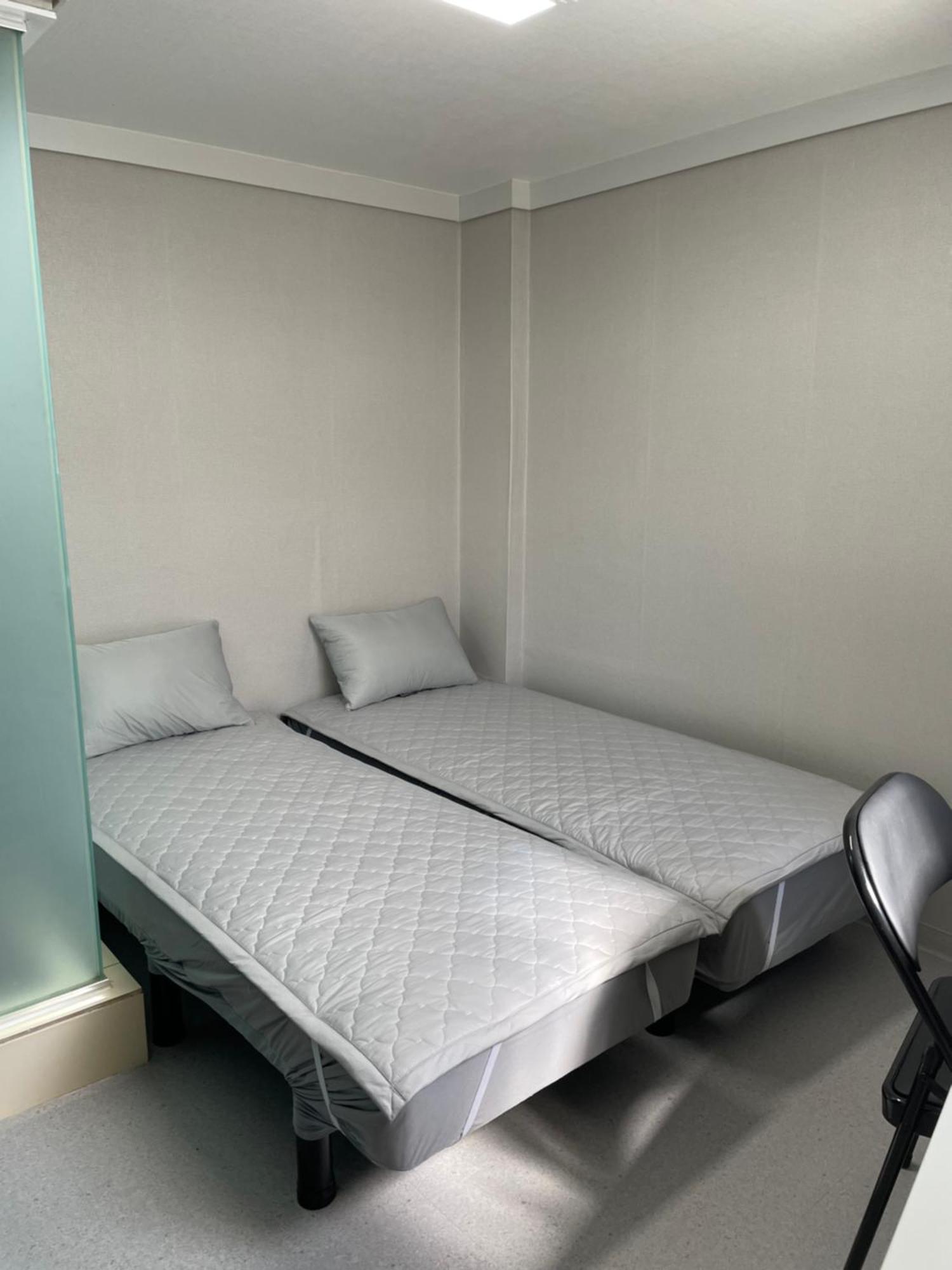 Female Only - Coco Stay Jongno Hyehwa Station Seoul Phòng bức ảnh